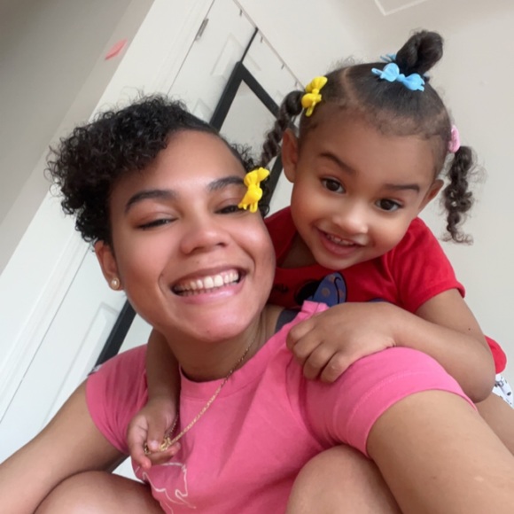 MEET YOUR SELLER 🙋‍♀️ - Picture 4 of 9